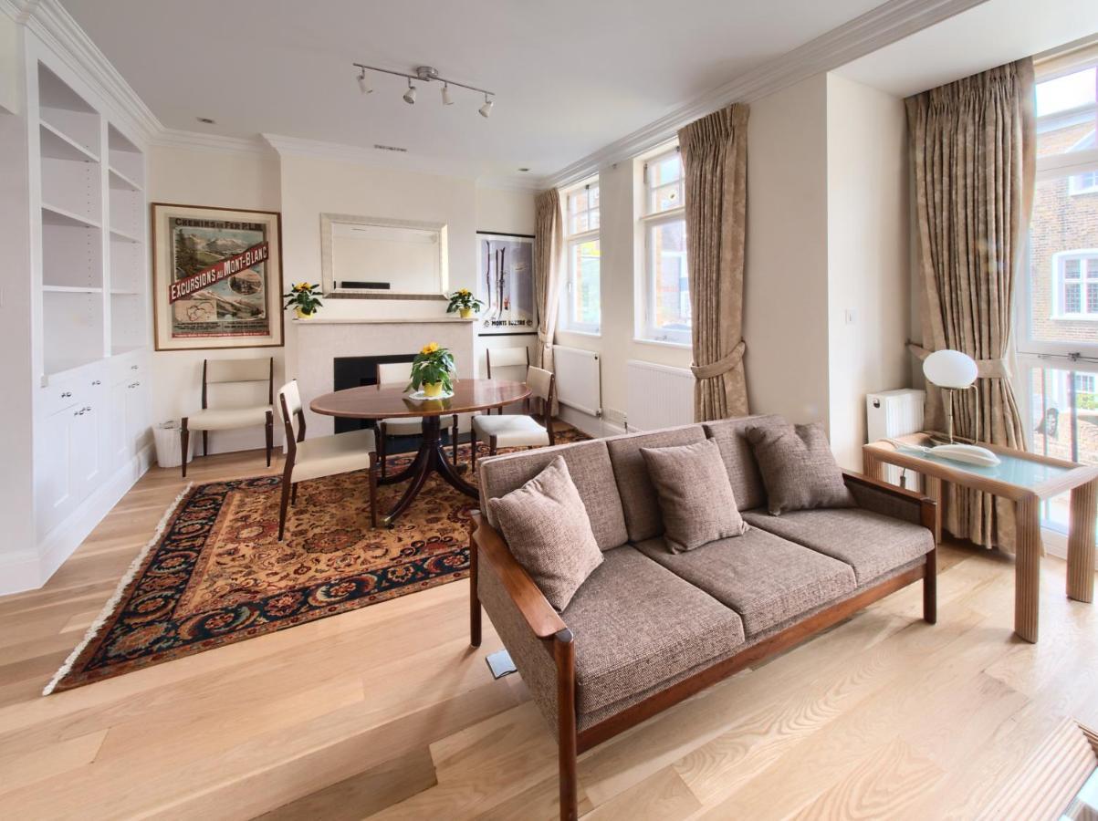 Serene Townhouse With Parking London Eksteriør billede